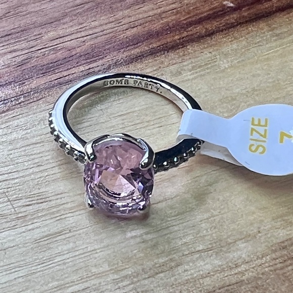 Ring Bomb Party Ring size 7, NWOT - Picture 3 of 6